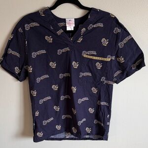 Genuine Merchandise Milwaukee Brewers Scrub Top